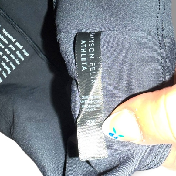 ATHLETA Alyson Felix Legend Shortie - Black 2X - Picture 10 of 11